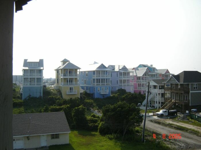 kolorowe domki w Atlantic Beach