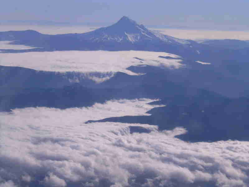 Mt  Hood - wulkan z lotu ptaka